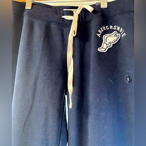 🆕 Abercrombie & Fitch New York - The A&F Skinny Sweatpants.